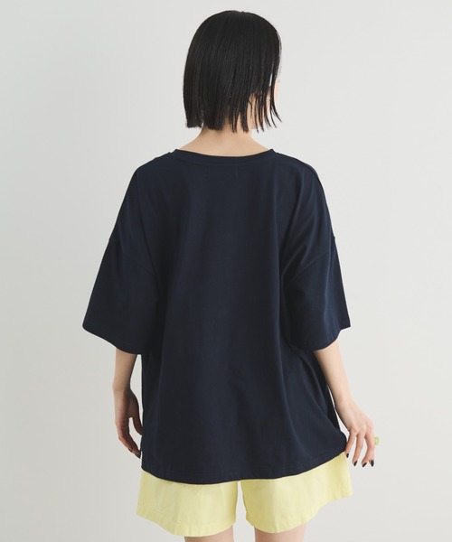 MERLOT（メルロー）の「相良刺繍＆ロゴプリント BIG T（Tシャツ/カットソー・レディース・ホワイト/ネイビー/グレー・FREE）」の14枚目の写真