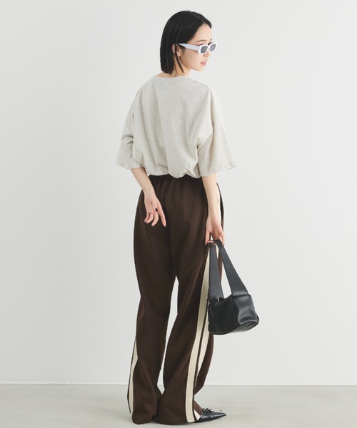 MERLOT（メルロー）の「相良刺繍＆ロゴプリント BIG T（Tシャツ/カットソー・レディース・ホワイト/ネイビー/グレー・FREE）」の12枚目の写真