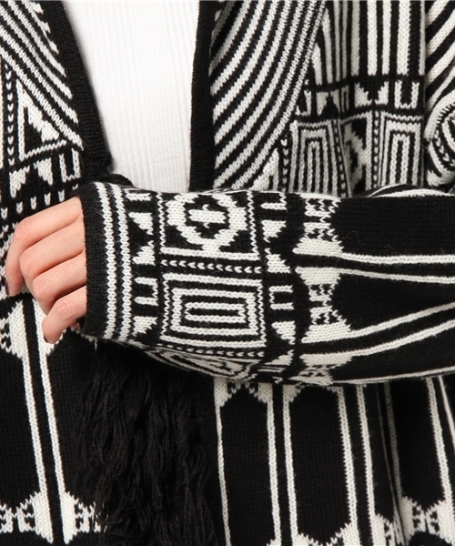 koe（コエ）の「ノマド柄ニットコート（その他アウター・レディース・ブラック・FREE）」の6枚目の写真