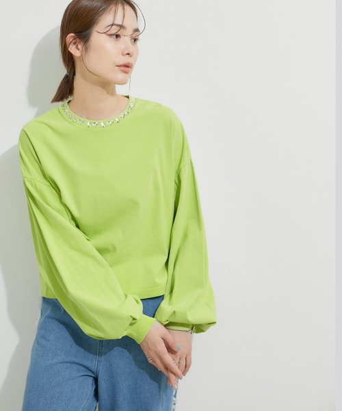 le cercle ADAM ET ROPE'(ルセルクルアダムエロペ)の「ビジューピグメントTシャツ(Tシャツ/カットソー・レディース・ブラック系その他/オフホワイト/ライトグリーン・FREE)」の2枚目の写真