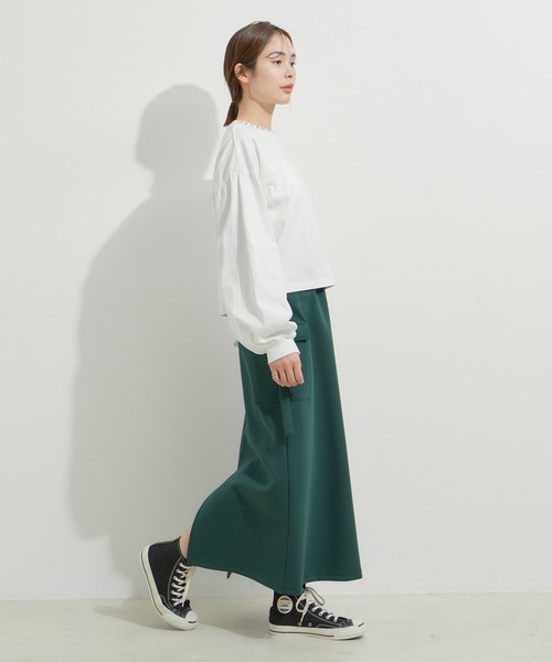 le cercle ADAM ET ROPE'(ルセルクルアダムエロペ)の「ビジューピグメントTシャツ(Tシャツ/カットソー・レディース・ブラック系その他/オフホワイト/ライトグリーン・FREE)」の5枚目の写真