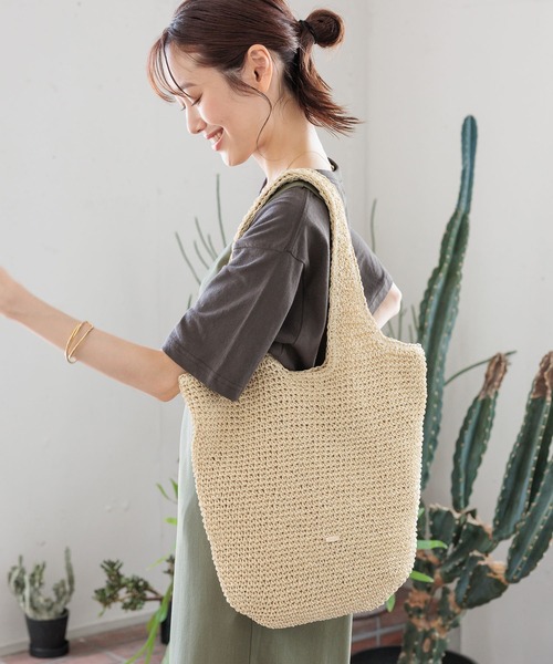 GLOBAL WORK（グローバルワーク）の「雑材ペーパーショルダー/109228（ショルダーバッグ・レディース・カーキ/ベージュ/ブラック・ONE SIZE）」の3枚目の写真