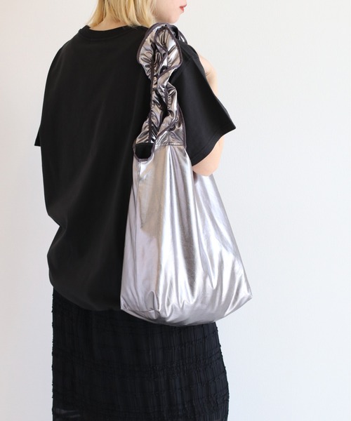 cepo(セポ)の「メタリックフリルバッグ(トートバッグ・レディース・シルバー/シルバー系その他・FREE)」の11枚目の写真