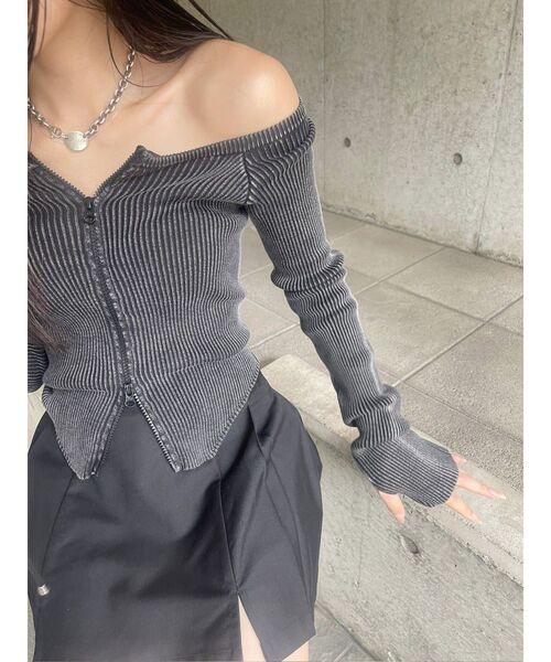 EVRIS(エヴリス)の「ピグメントジップオフショルニットトップス(ニット/セーター・レディース・ネイビー/ベージュ/ブラック/オレンジ・FREE)」の12枚目の写真