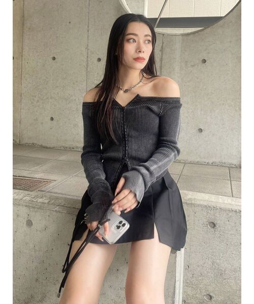 EVRIS(エヴリス)の「ピグメントジップオフショルニットトップス(ニット/セーター・レディース・ネイビー/ベージュ/ブラック/オレンジ・FREE)」の17枚目の写真