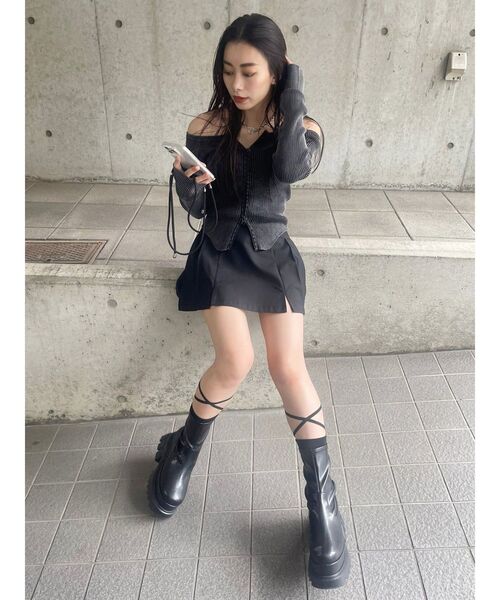 EVRIS(エヴリス)の「ピグメントジップオフショルニットトップス(ニット/セーター・レディース・ネイビー/ベージュ/ブラック/オレンジ・FREE)」の18枚目の写真