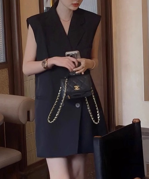 gossip!ロサンゼルス(ゴシップロサンゼルス)の「バック オープンリボンミドル丈ニワンピース(ワンピース・レディース・ブラック/オフホワイト・FREE)」の4枚目の写真
