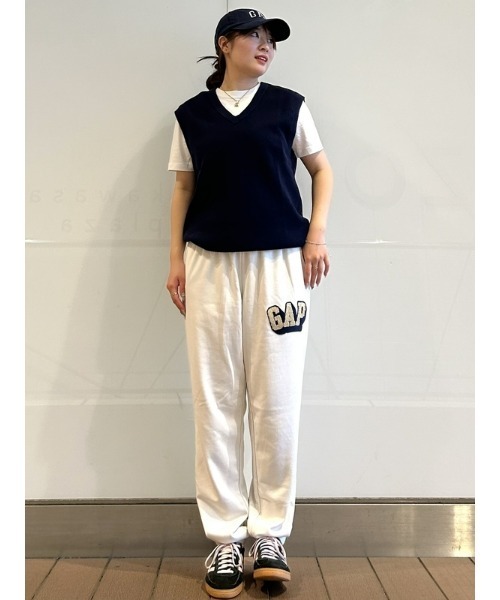 GAP（ギャップ）の「テクスチャー セーターベスト(ユニセックス)（ベスト・メンズ・ネイビー・L/XL/XS/S/M）」の5枚目の写真