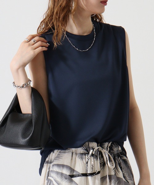 atONE（アットワン）の「atONE ノースリーブTシャツ（ポリジン加工）（Tシャツ/カットソー・レディース・カーキ/ブラック/チャコールグレー/ネイビー/ホワイト・L/M/XL）」の10枚目の写真