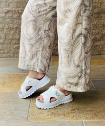 tone（トーン）の「BOUQET オープントゥ 厚底 ベルト  サンダル/hsky（サンダル）」