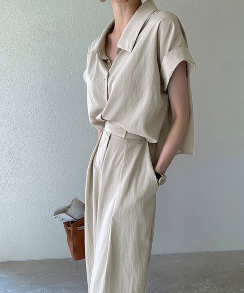 Doula Doula（ドゥーラドゥーラ）の「セットアップ フレンチスリーブシャツ&タックパンツ 2点セット（セットアップ・レディース・ベージュ/ネイビー・FREE）」の6枚目の写真