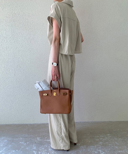 Doula Doula（ドゥーラドゥーラ）の「セットアップ フレンチスリーブシャツ&タックパンツ 2点セット（セットアップ・レディース・ベージュ/ネイビー・FREE）」の7枚目の写真