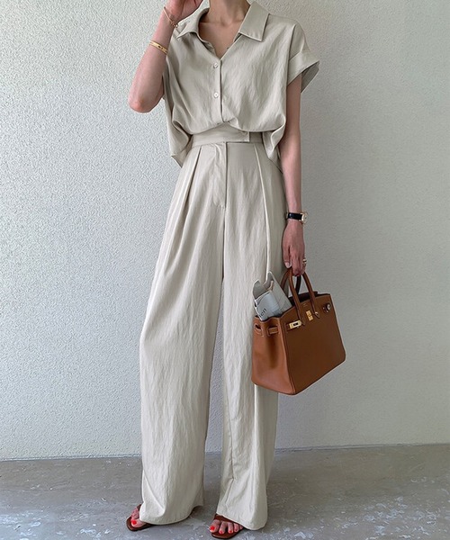 Doula Doula（ドゥーラドゥーラ）の「セットアップ フレンチスリーブシャツ&タックパンツ 2点セット（セットアップ・レディース・ベージュ/ネイビー・FREE）」の19枚目の写真