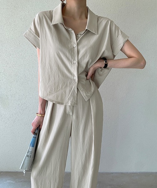 Doula Doula（ドゥーラドゥーラ）の「セットアップ フレンチスリーブシャツ&タックパンツ 2点セット（セットアップ・レディース・ベージュ/ネイビー・FREE）」の11枚目の写真