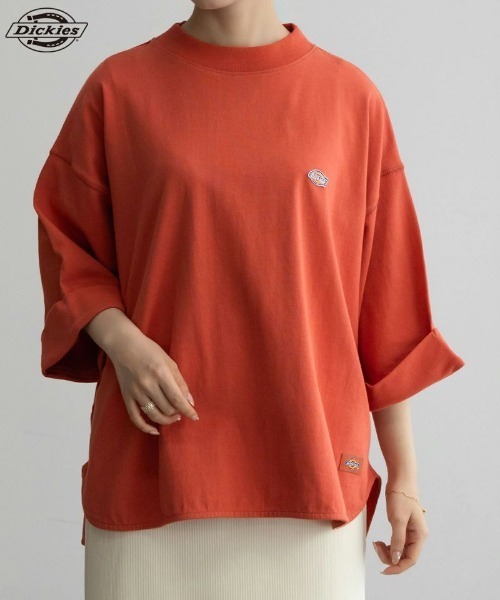 Dickies(ディッキーズ)の「Dickies ディッキーズ ワンポイント刺繍ロールアップTシャツ(Tシャツ/カットソー・レディース・アイボリー/ブラック/オレンジ/グリーン・フリー)」の2枚目の写真
