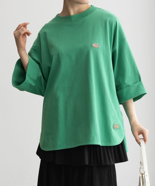 Dickies(ディッキーズ)の「Dickies ディッキーズ ワンポイント刺繍ロールアップTシャツ(Tシャツ/カットソー・レディース・アイボリー/ブラック/オレンジ/グリーン・フリー)」の4枚目の写真