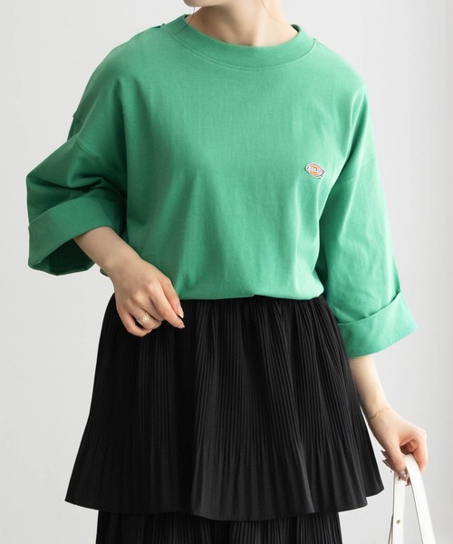 Dickies(ディッキーズ)の「Dickies ディッキーズ ワンポイント刺繍ロールアップTシャツ(Tシャツ/カットソー・レディース・アイボリー/ブラック/オレンジ/グリーン・フリー)」の17枚目の写真