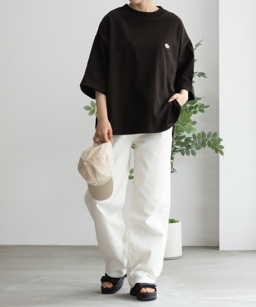 Dickies(ディッキーズ)の「Dickies ディッキーズ ワンポイント刺繍ロールアップTシャツ(Tシャツ/カットソー・レディース・アイボリー/ブラック/オレンジ/グリーン・フリー)」の20枚目の写真