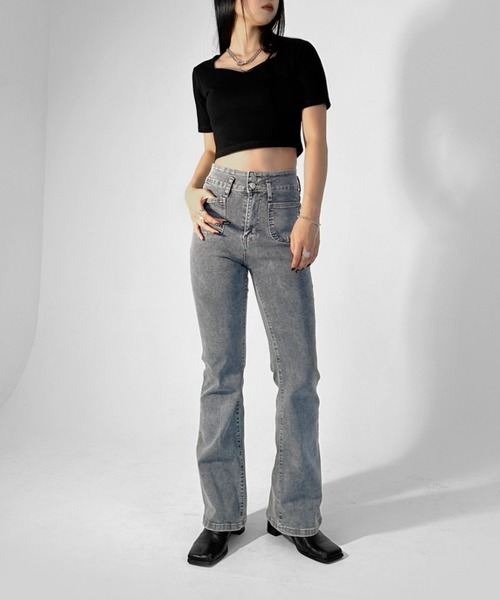 LVEU.(ラブユ.)の「【LVEU.】ハートネック半袖トップス / トップス カットソー ハートネック 半袖 コンパクト ショート クロップド ブラック ブルー(Tシャツ/カットソー・レディース・ブラック/ブルー・FREE)」の7枚目の写真
