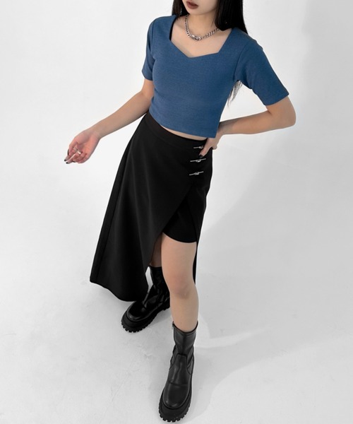 LVEU.(ラブユ.)の「【LVEU.】ハートネック半袖トップス / トップス カットソー ハートネック 半袖 コンパクト ショート クロップド ブラック ブルー(Tシャツ/カットソー・レディース・ブラック/ブルー・FREE)」の15枚目の写真