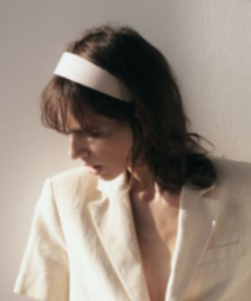 IRIS47（イリスフォーセブン）の「【IRIS 47】linen frame head band/リネンフレーム ヘッドバンド（カチューシャ・レディース・ブラック/ブルー/ベージュ・FREE）」の13枚目の写真