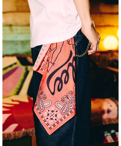 CALEE（キャリー）の「×HIGH FIVE CAL RETRO GIRL BANDANNA（バンダナ/スカーフ・メンズ・ブルー/グレー/サーモンピンク・FREE）」の10枚目の写真