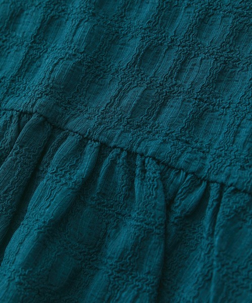 VIS（ビス）の「【洗える】シャーリングフリルトップス（Tシャツ/カットソー・レディース・ホワイト/ブラック/ターコイズブルー・FREE）」の6枚目の写真