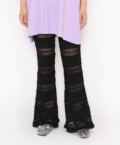 PUNYUS（プニュズ）の「レースフリルフレアパンツ（その他パンツ・レディース・ブラック/アイボリー/サックスブルー・2/1/4/3）」の4枚目の写真