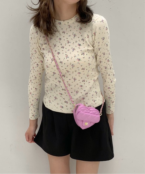 Teem Store(チームストア)の「フラワー柄 プリント ニットセーター(ニット/セーター・レディース・ブラック/アイボリー/グレー/ピンク/ホワイト・F)」の7枚目の写真