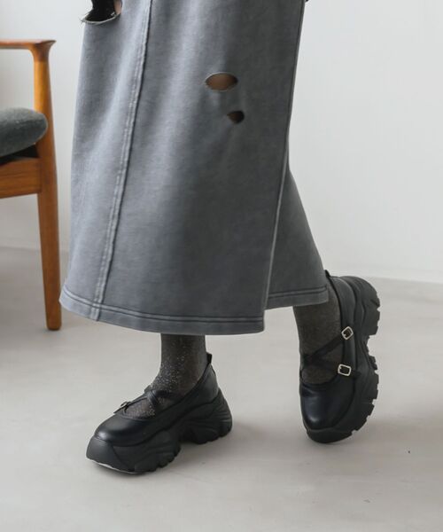 RETRO GIRL(レトロガール)の「クロスベルトスニーカー(スニーカー・レディース・その他1/シルバー/ブラック・LARGE/MEDIUM)」の11枚目の写真