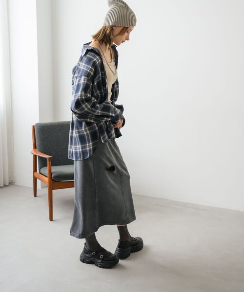 RETRO GIRL(レトロガール)の「クロスベルトスニーカー(スニーカー・レディース・その他1/シルバー/ブラック・LARGE/MEDIUM)」の14枚目の写真