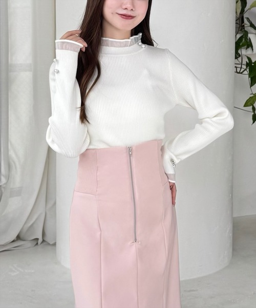 clear（クリア）の「シアーフリルネック長袖ニットトップス [オフィスカジュアル 着回し抜群 大人 カジュアル]≪2024AW新作≫（ニット/セーター・レディース・ブラック/ピンク/アイボリー/サックスブルー・F）」の2枚目の写真