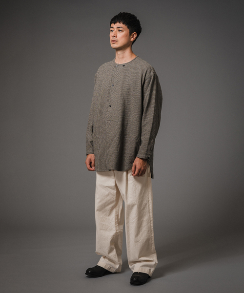 EDIFICE（エディフィス）の「CONFFECT EDIFICE TWEEDY COTTON Crew Shirt（シャツ/ブラウス・メンズ・ベージュ・MEDIUM/LARGE）」の17枚目の写真
