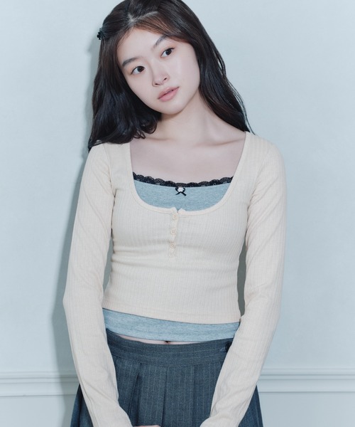 FCMM(エフシーエムエム)の「ROSE RIBBON L/S TEE/ローズリボンロングスリーブT(Tシャツ/カットソー・レディース・ピンク/アイボリー/ネイビー・MEDIUM/SMALL)」の2枚目の写真