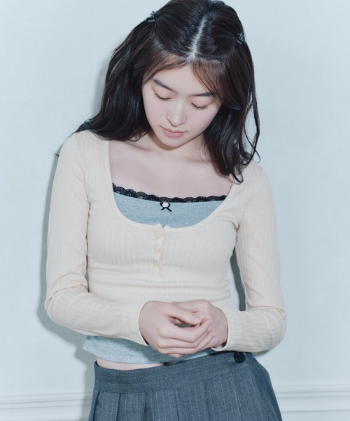 FCMM(エフシーエムエム)の「ROSE RIBBON L/S TEE/ローズリボンロングスリーブT(Tシャツ/カットソー・レディース・ピンク/アイボリー/ネイビー・MEDIUM/SMALL)」の5枚目の写真
