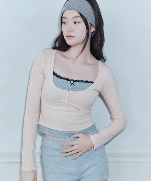 FCMM(エフシーエムエム)の「ROSE RIBBON L/S TEE/ローズリボンロングスリーブT(Tシャツ/カットソー・レディース・ピンク/アイボリー/ネイビー・MEDIUM/SMALL)」の13枚目の写真