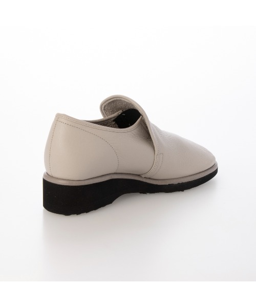 D'ICI(ディッシィ)の「【軽量】ラウンドトゥスリッポン(スリッポン・レディース・グレー/ブラック/ライトグレー・23cm/22.5cm/22cm/24.5cm/24cm/23.5cm)」の5枚目の写真