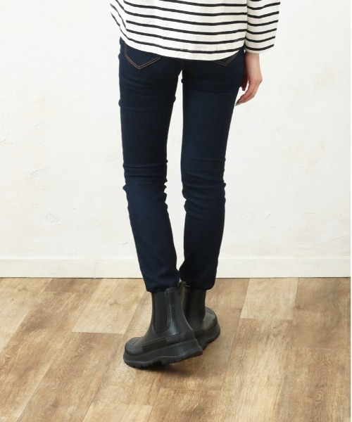 and it_（アンドイット）の「厚底サイドゴアレインブーツ（ブーツ・レディース・ブラック・M/L）」の3枚目の写真