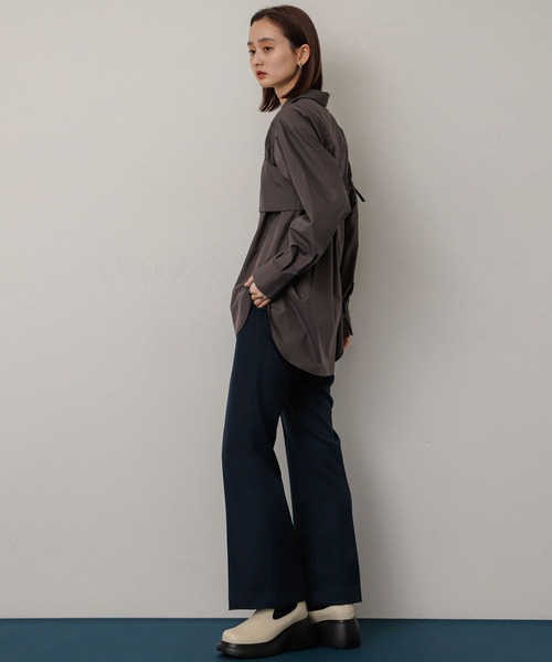 SENSE OF PLACE by URBAN RESEARCH（センスオブプレイスバイアーバンリサーチ）の「ビスチェシャツアンサンブル（シャツ/ブラウス・レディース・アイボリー/チャコールグレー/ブルー・ONE）」の16枚目の写真