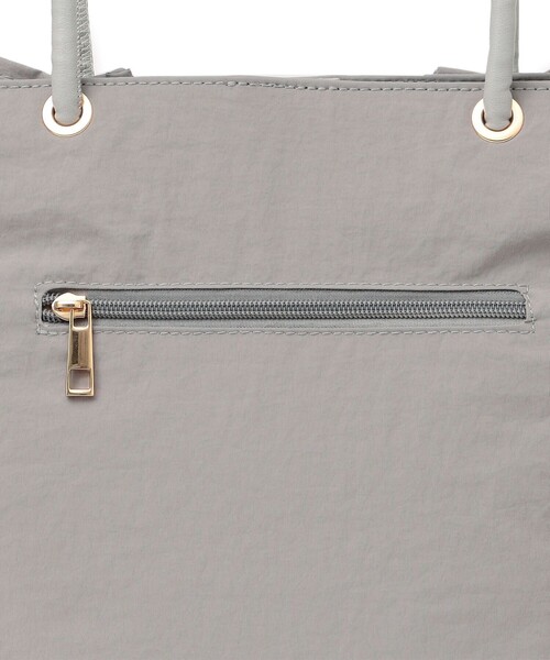 SHIPS any（シップス エニィ）の「SHIPS any: A4 サイド フリル スクエア トートバッグ（トートバッグ・レディース・ブラック/ライトグレー/ベージュ・ONE SIZE）」の18枚目の写真