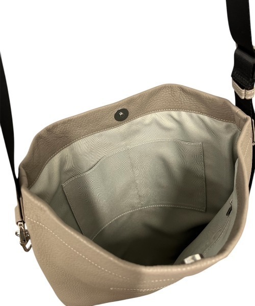 waku(ワク)の「WK-0091 waku シンプルショルダー Lサイズ(ショルダーバッグ・メンズ・グレー/ネイビー/ブラック・FREE)」の14枚目の写真