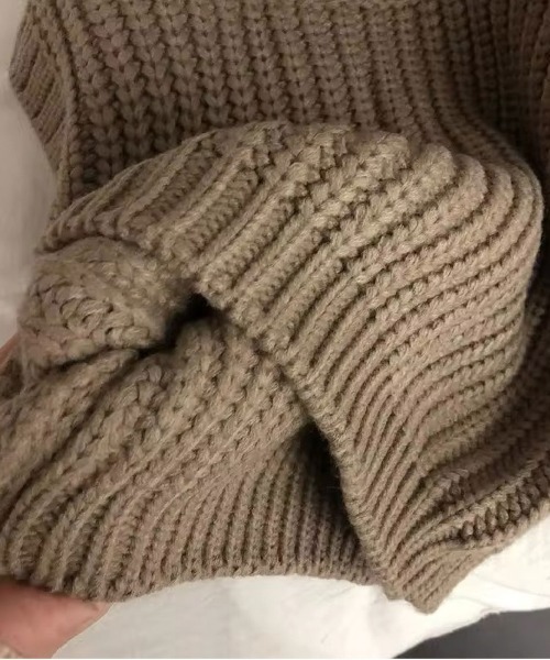 Bambin(ボンバン)の「【 Bambin / ボンバン 】 クルーネック ニット ベスト(ベスト・キッズ・アッシュブラウン/ブラック・130/120/110/100)」の8枚目の写真