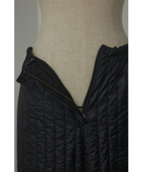 BLACK BY MOUSSY(ブラックバイマウジー)の「quilting pants(キルティングパンツ)(その他パンツ・レディース・ライトブルー/ブラック・1/2)」の16枚目の写真