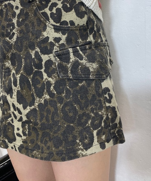 ROGER AND RAW(ロジャーアンドロウ)の「レオパード柄ミニスカパン(その他パンツ・レディース・ブラック/ベージュ・MEDIUM/SMALL)」の7枚目の写真