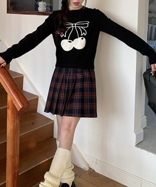 Vipoa(ヴィポア)の「girly cherry セーター(ニット/セーター・レディース・レッド/ブラック・FREE)」の9枚目の写真