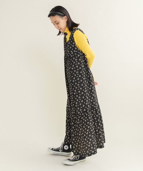 CHILD WOMAN(チャイルドウーマン)の「チェリー風通ジャガード スクエアネック ノースリワンピース(ワンピース・レディース・ブラック・FREE)」の13枚目の写真