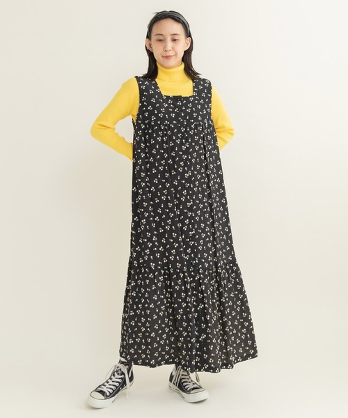 CHILD WOMAN(チャイルドウーマン)の「チェリー風通ジャガード スクエアネック ノースリワンピース(ワンピース・レディース・ブラック・FREE)」の12枚目の写真
