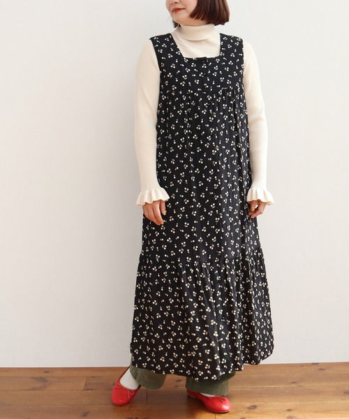CHILD WOMAN(チャイルドウーマン)の「チェリー風通ジャガード スクエアネック ノースリワンピース(ワンピース・レディース・ブラック・FREE)」の18枚目の写真