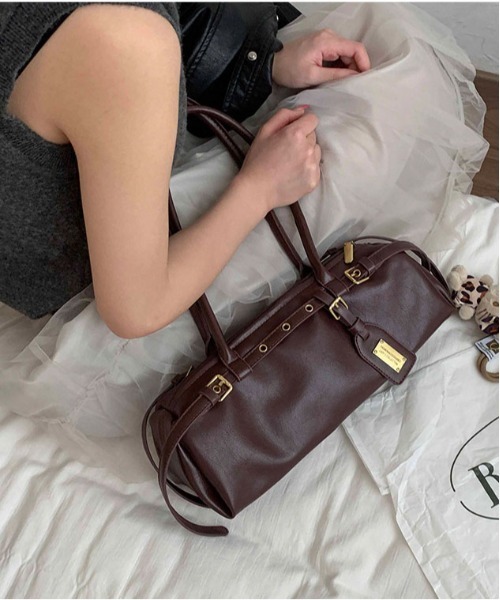 FREE STYLISTS(フリー スタイリスト)の「《横長バッグ》クラシカルレトロダブル バックル ボストンバッグ(ボストンバッグ・レディース・ワイン/ブラック・FREE)」の8枚目の写真