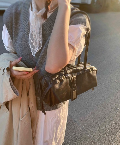 FREE STYLISTS(フリー スタイリスト)の「《横長バッグ》クラシカルレトロダブル バックル ボストンバッグ(ボストンバッグ・レディース・ワイン/ブラック・FREE)」の21枚目の写真